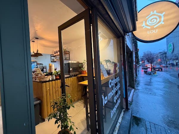 LOU CAFÉ