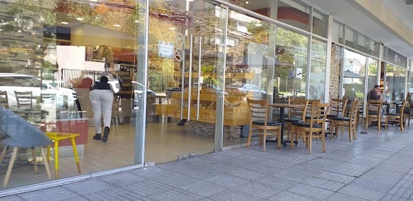 Cafetería y pastelería Paumar