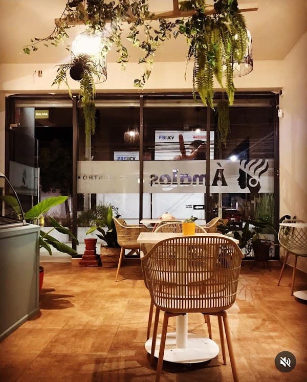 Ámalos Café-Bistró