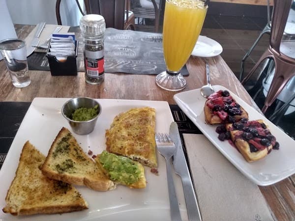 Meeting Café & Coworking