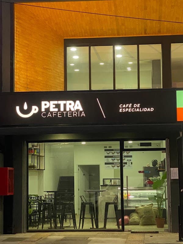 Petra Cafetería