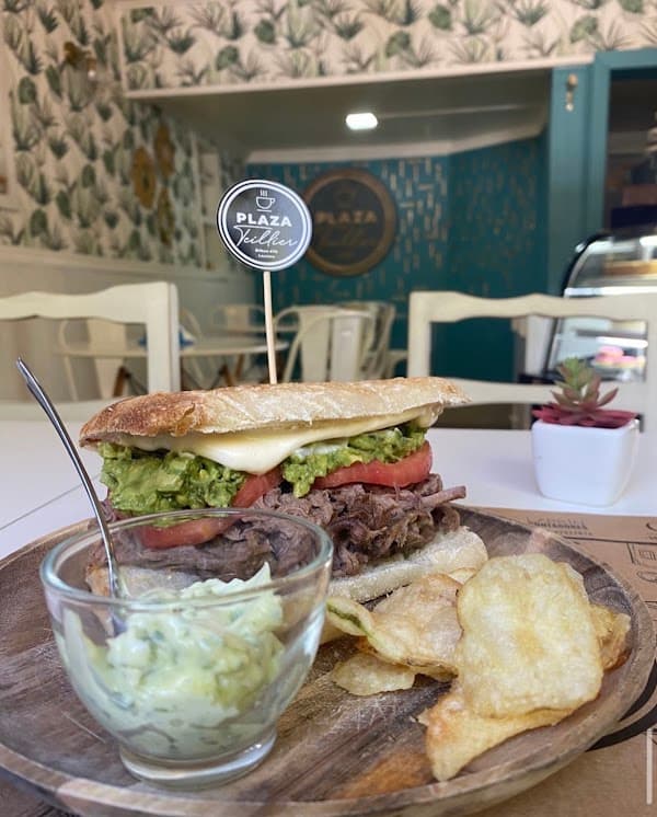 Plaza Teillier Café