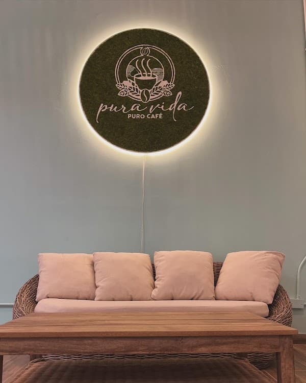 Pura Vida Puro Cafe