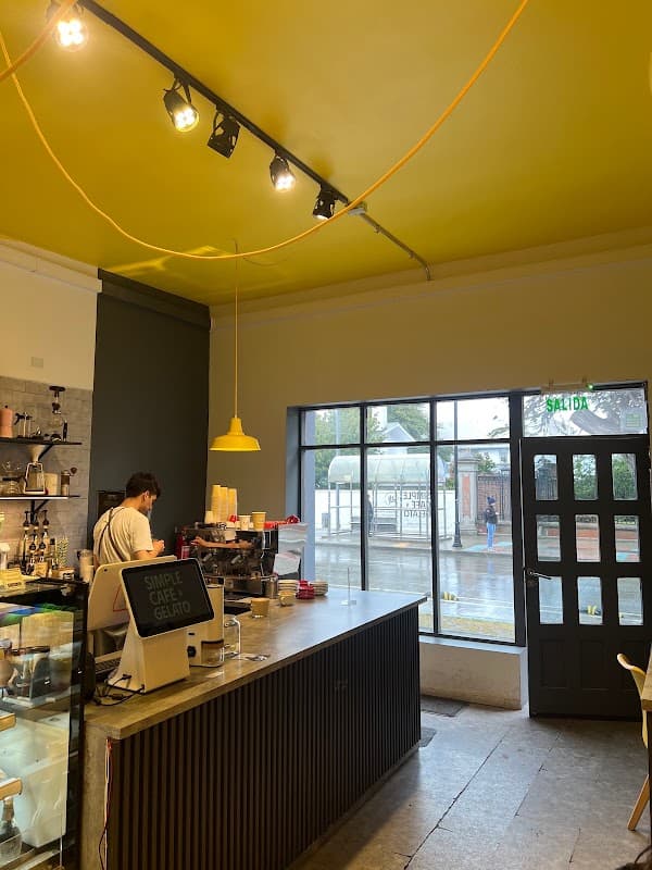 Simple Cafe & Gelato