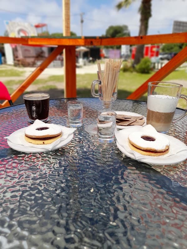 Me Latte un Cafe