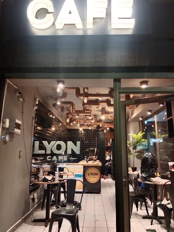 Lyon Cafe